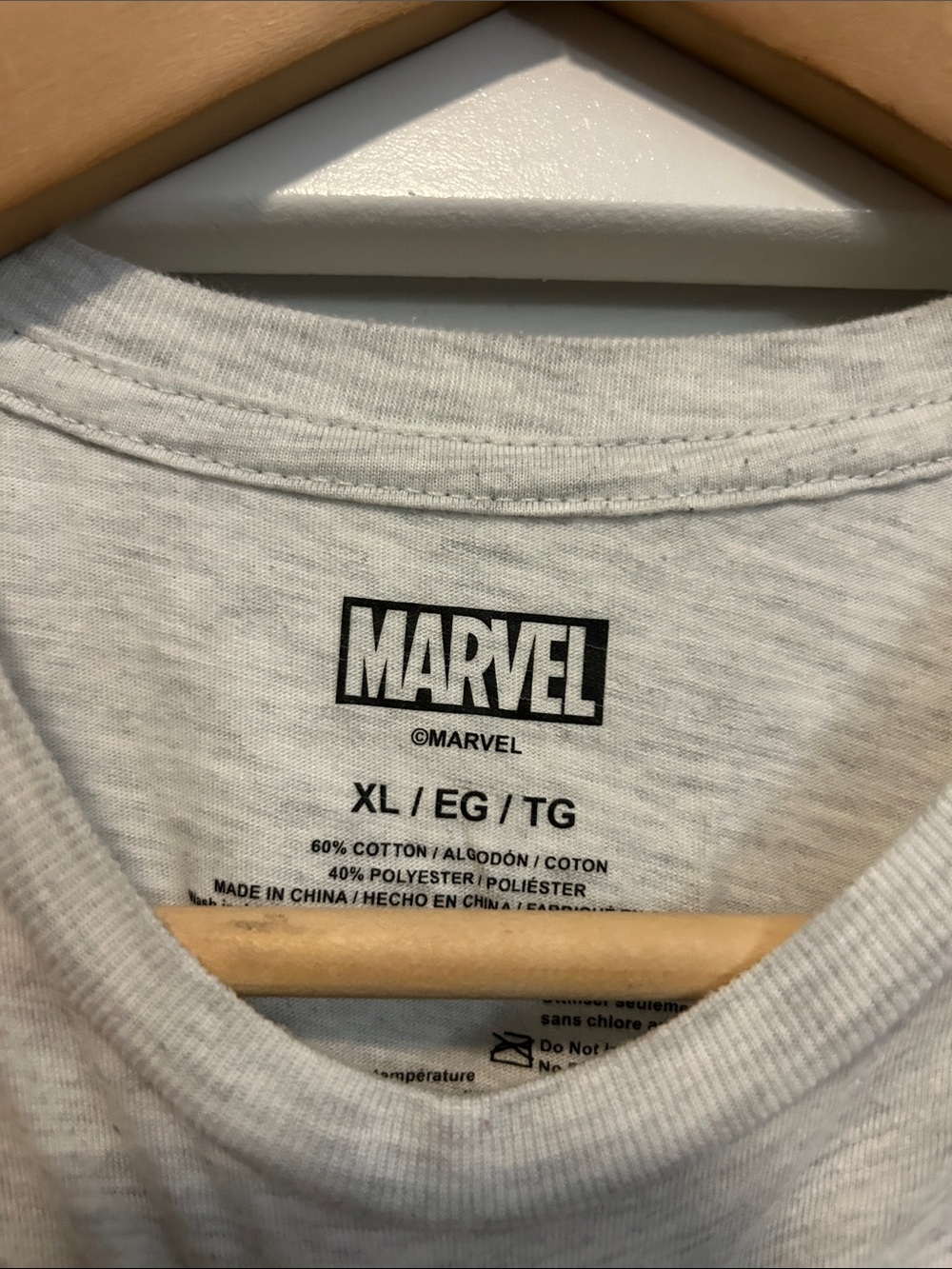 Marvel Spider-Man Graffiti Graphic Light Gray Long-Sleeve Tee - Picture 4 of 6